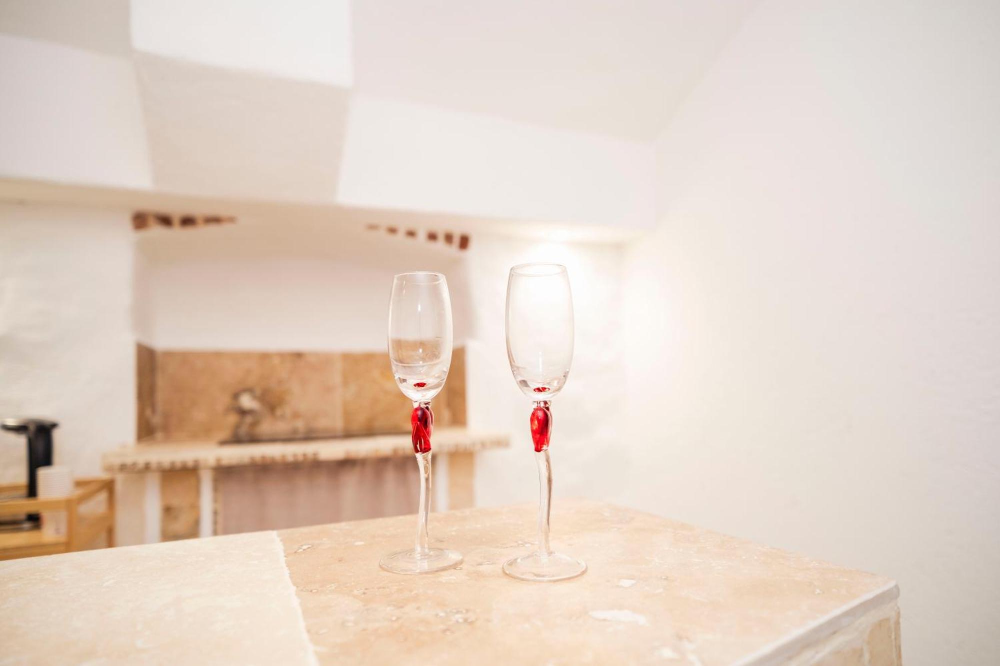 Le Temple D'Aphrodite, Appartement Avec Spa เวียน ภายนอก รูปภาพ