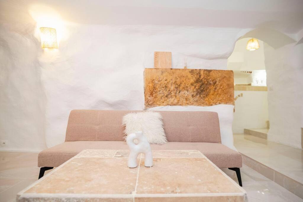 Le Temple D'Aphrodite, Appartement Avec Spa เวียน ภายนอก รูปภาพ