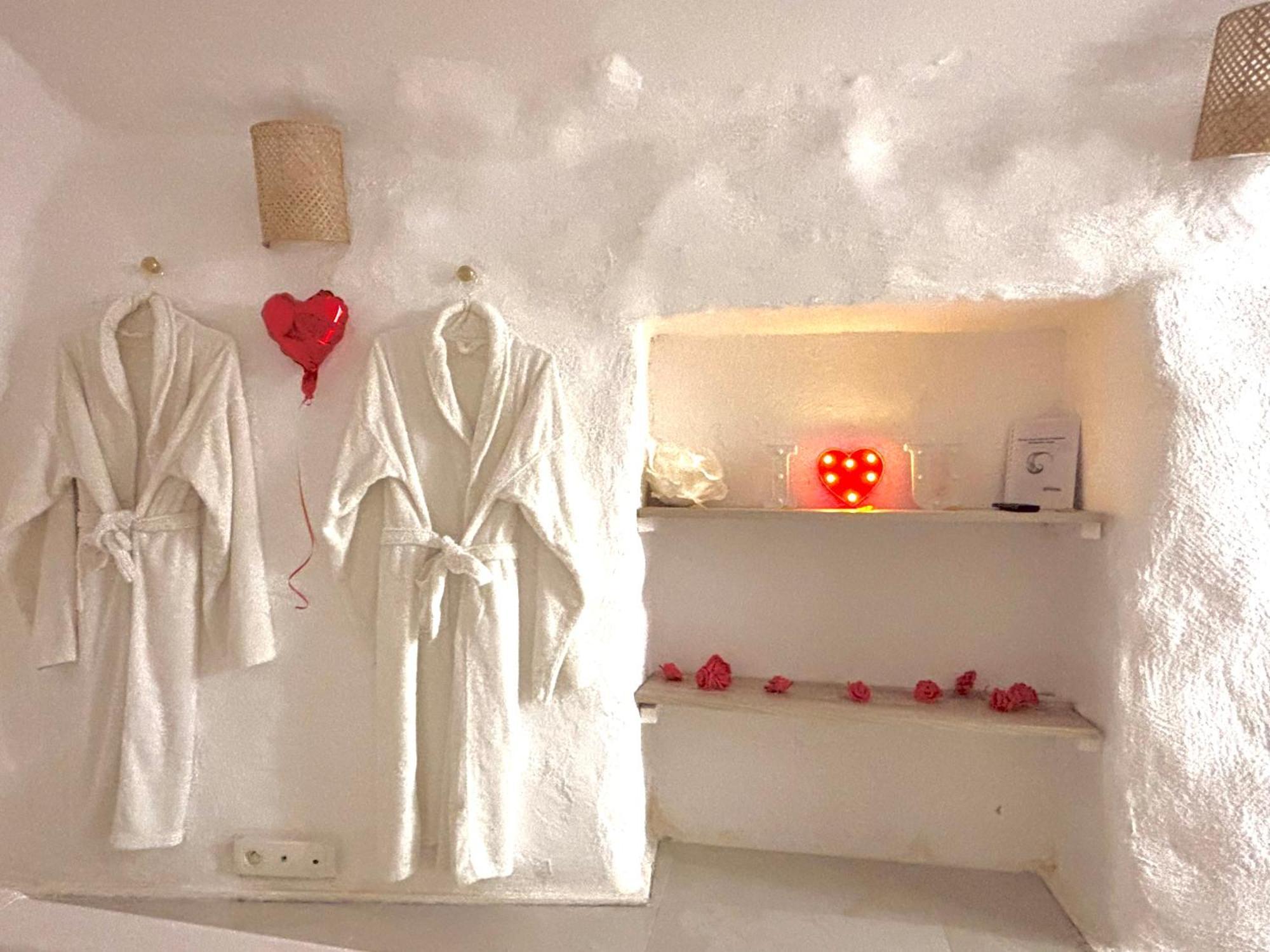 Le Temple D'Aphrodite, Appartement Avec Spa เวียน ภายนอก รูปภาพ